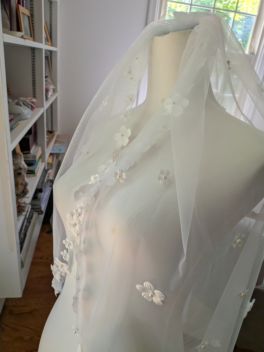 Bridal White Floral Appliqué Veil